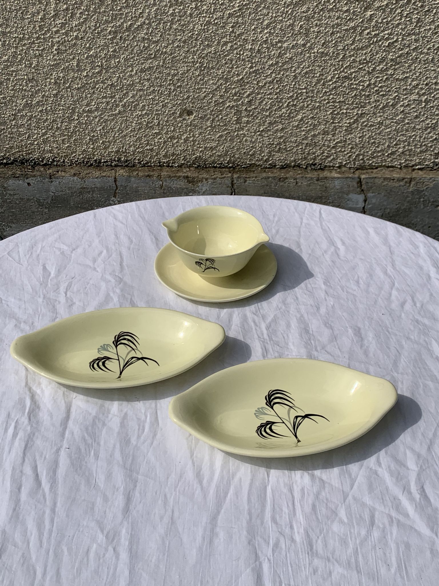 Two serving dishes and a gravy boat model las palmas in fine earthenware salins france vintage