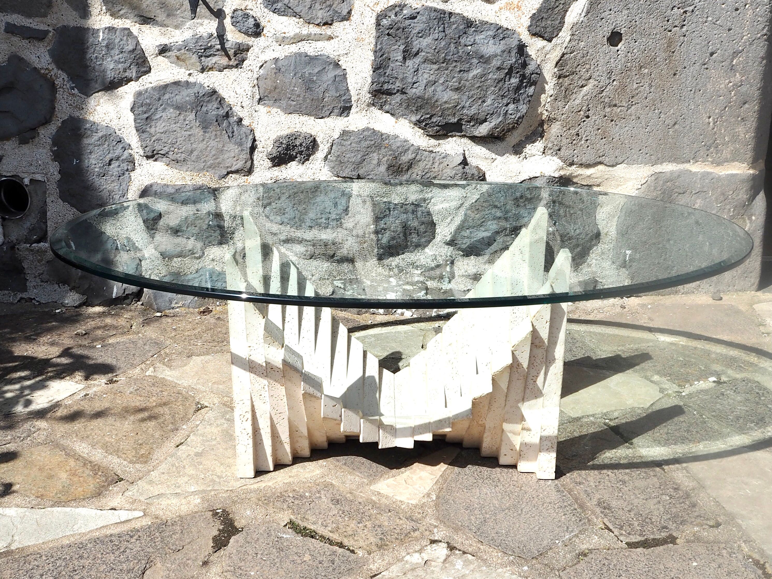 Table basse en verre et travertin