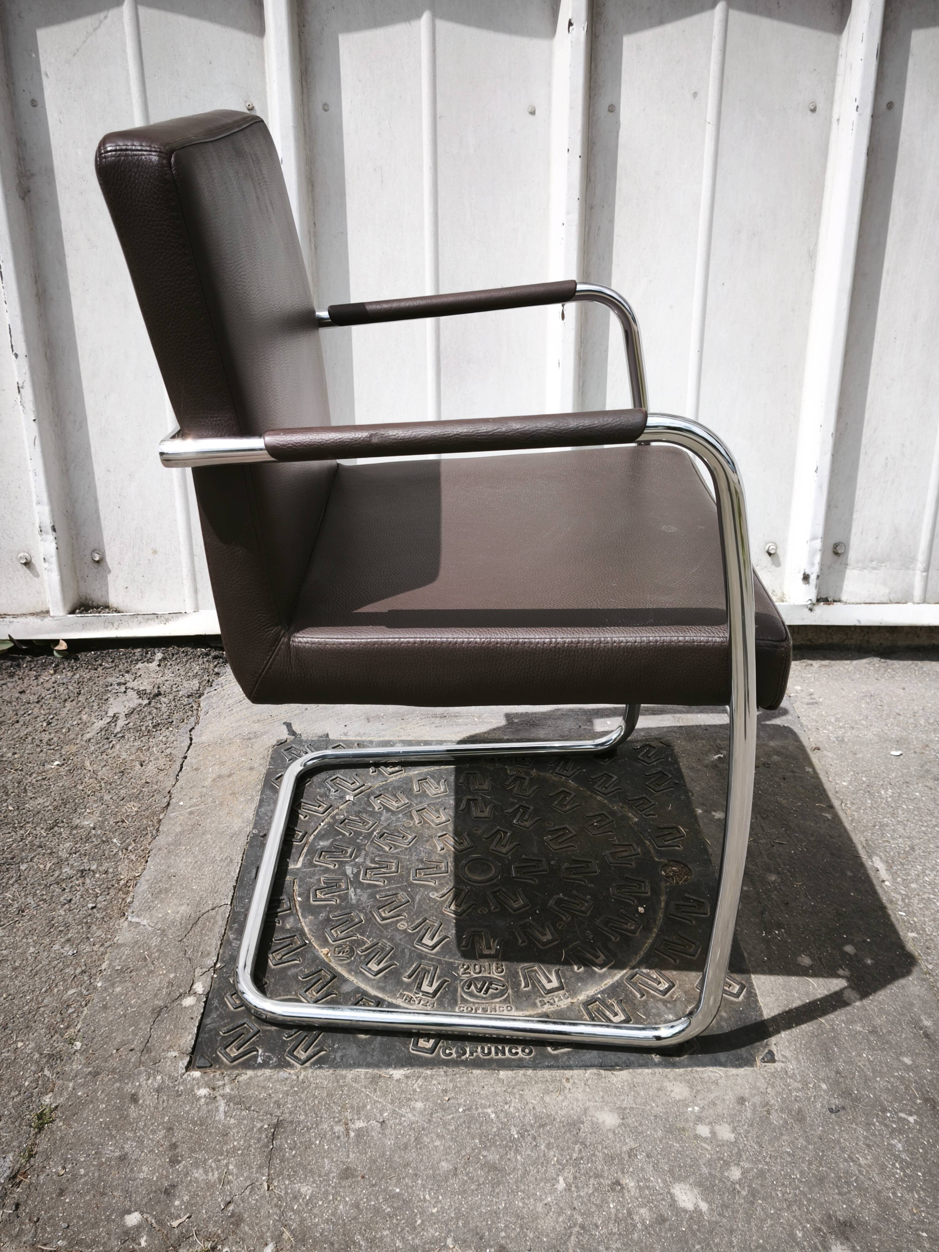 Set of 6 Bene office chairs.