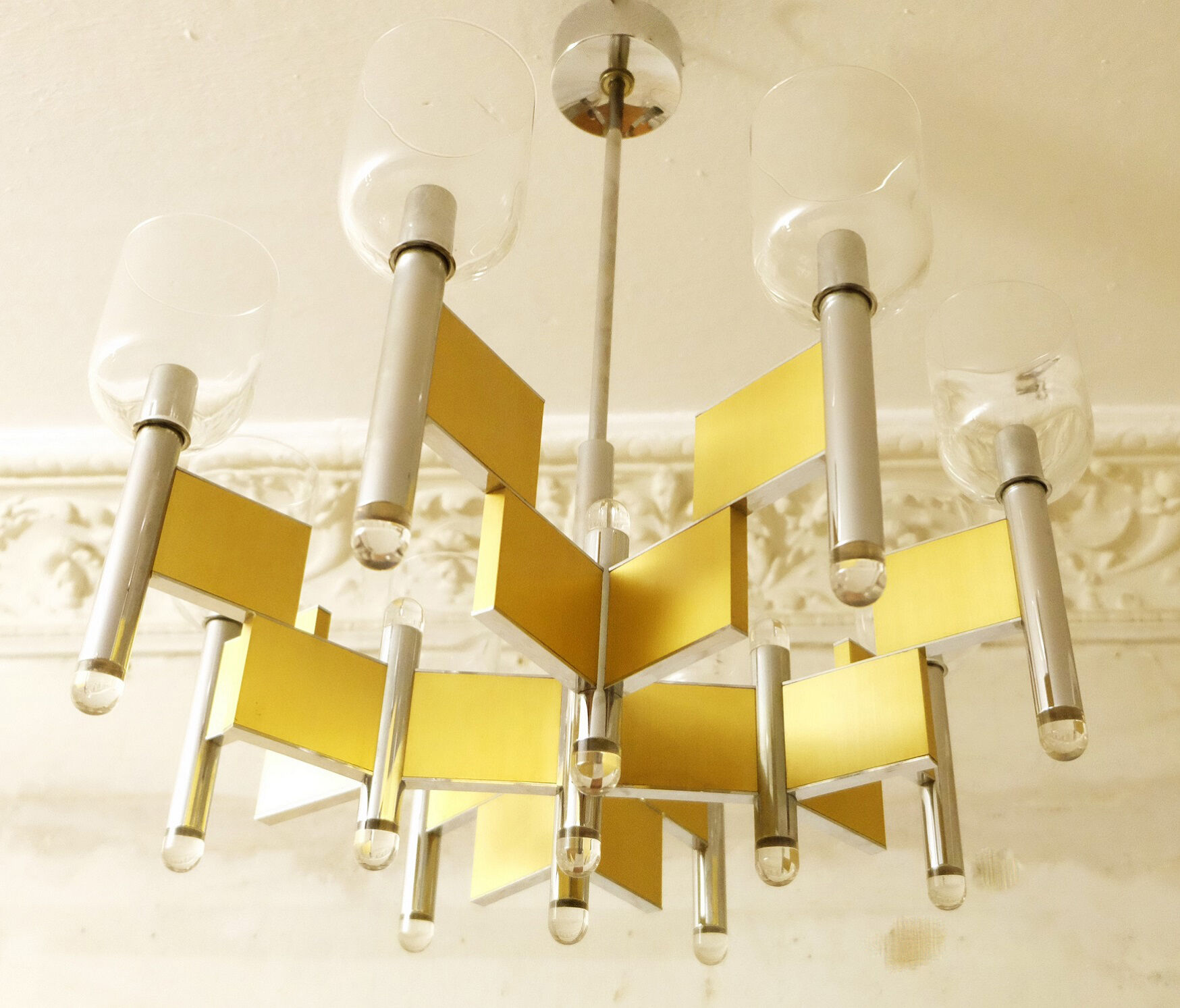 Sciolari brass and glass 8 arm chandelier, 1970s