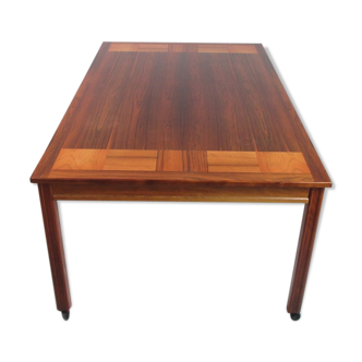 Table basse, du Royaume-Uni, des années 1970