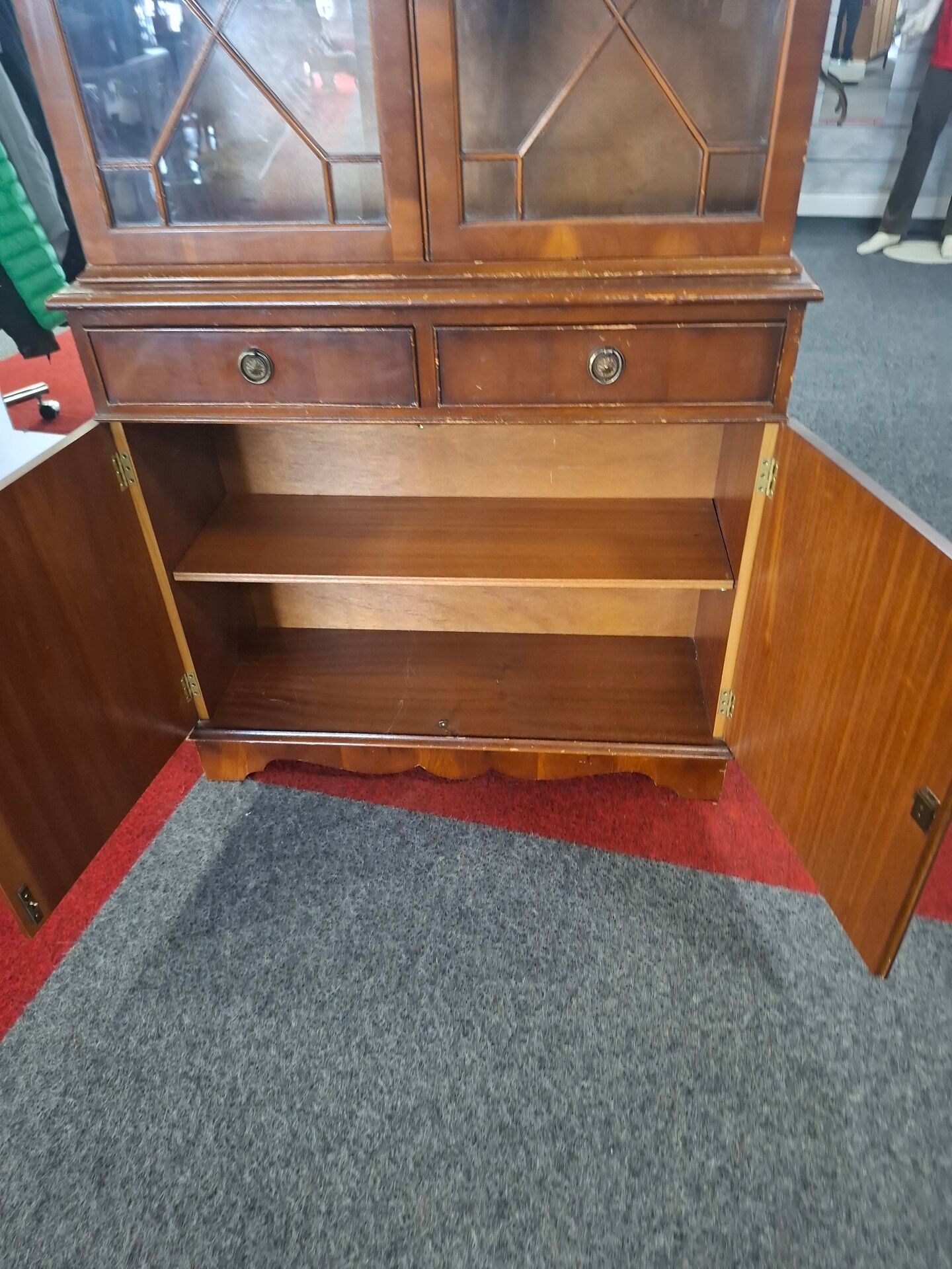 Vitrine placage acajou