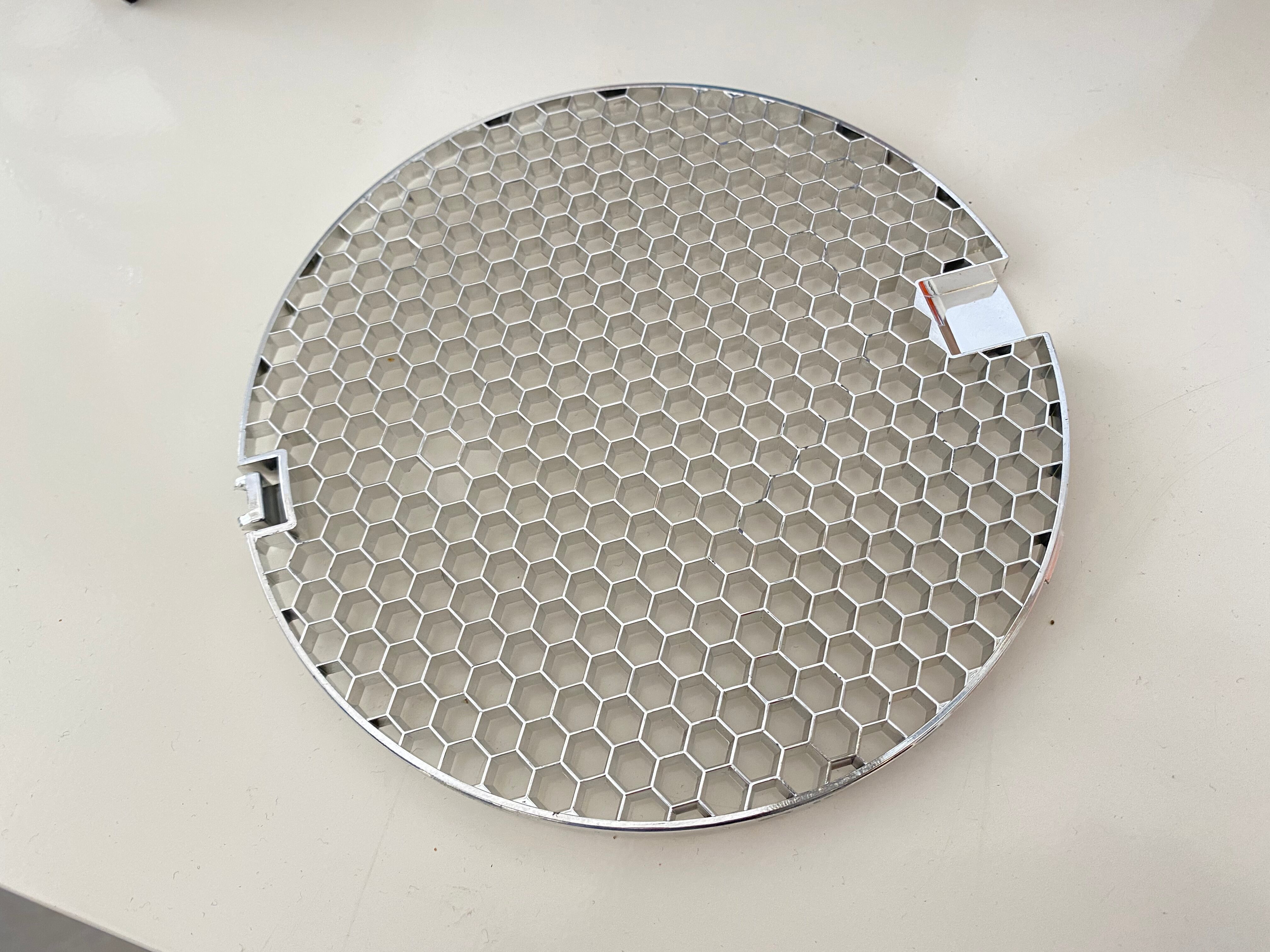 Artemide Tolomeo mini desk lamp on pliers and design Michele De Lucchi - Giancarlo Fassina