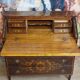 Commode secrétaire scriban style Louis XV à abattant, en bois précieux