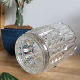 Vase en verre moulé/ ciselé