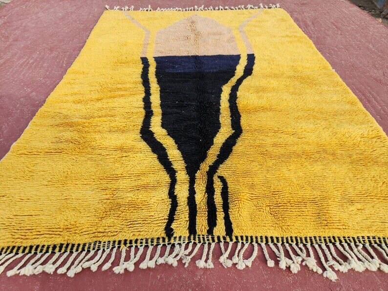 Handmade yellow Berber rug, size 160 x 240 cm