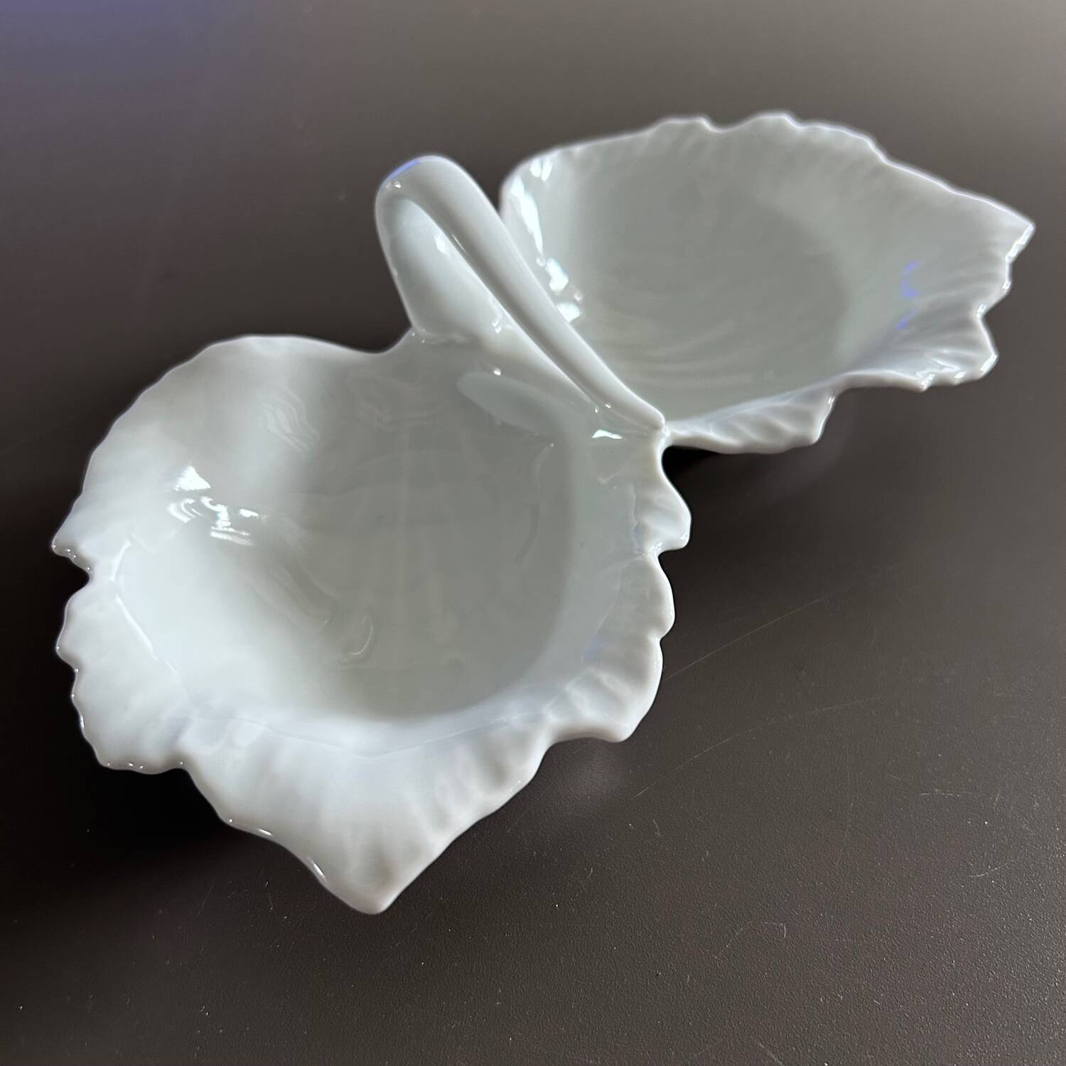 Classic porcelain serving tray