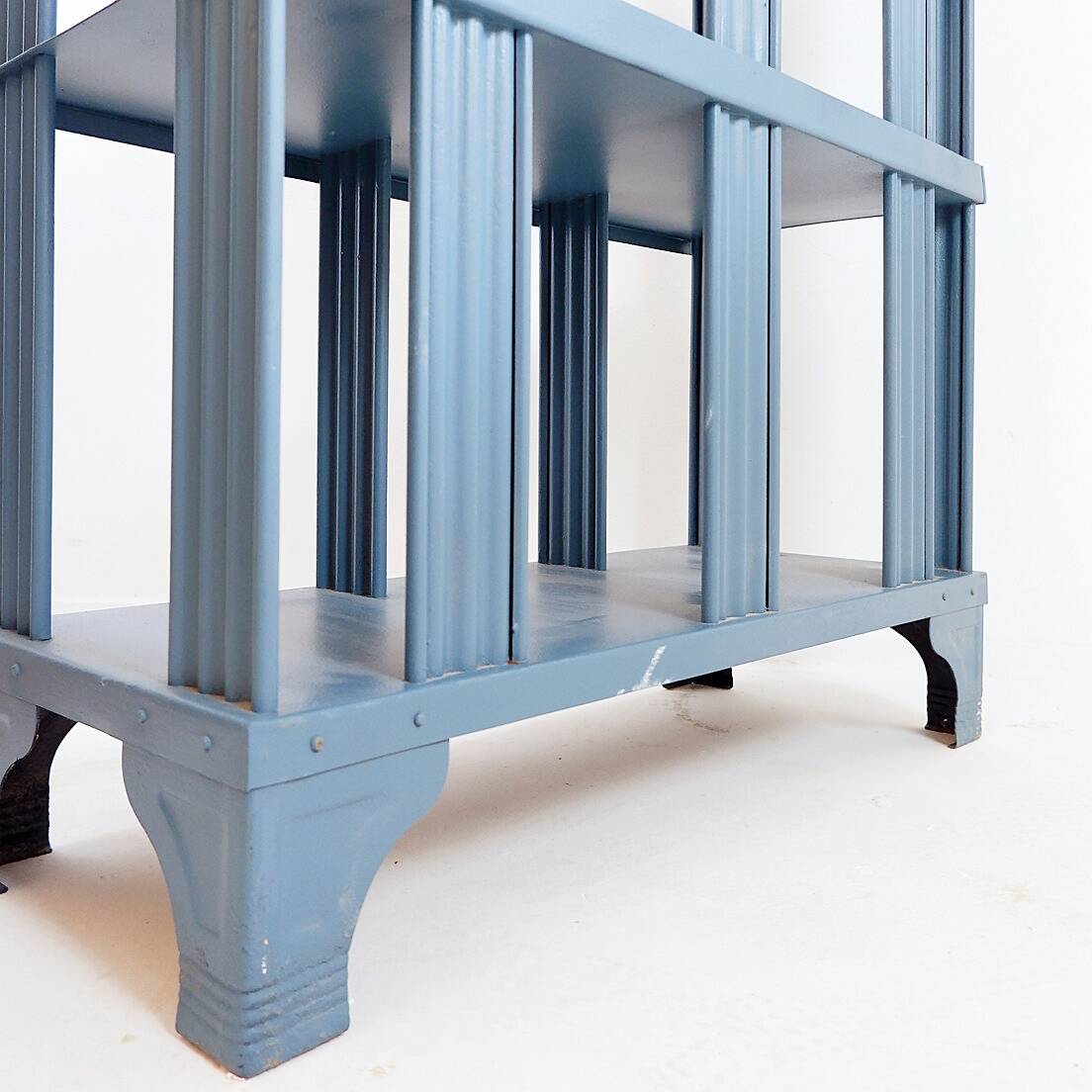 Painted metal industrial shelf Strafor - 20th century