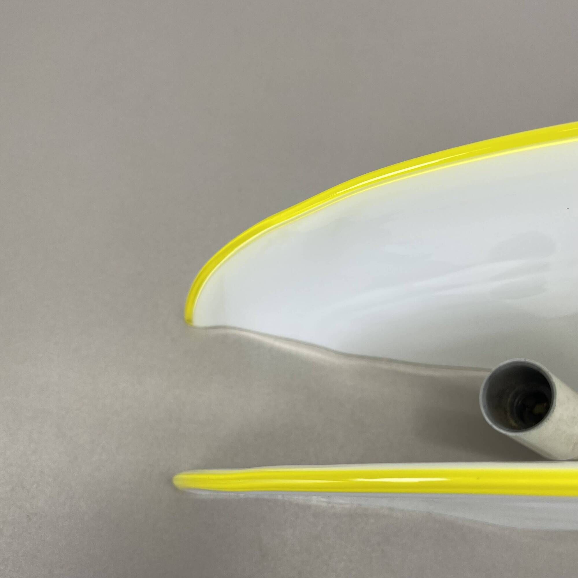 Minimalist White and Yellow Murano Glass Table Lamp by De Majo, Italy 1970s
