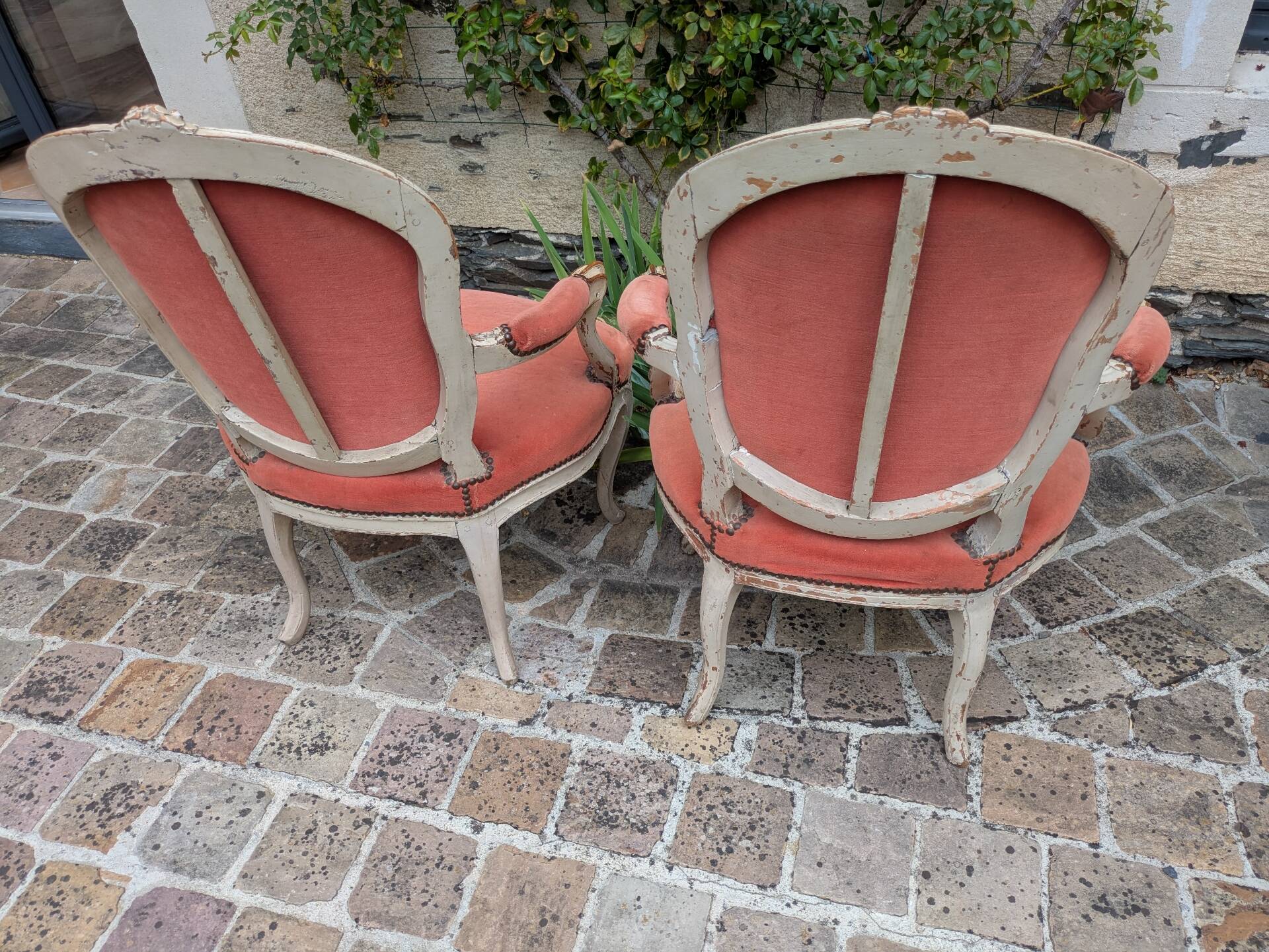 Paire de fauteuils d'époque Louis XV