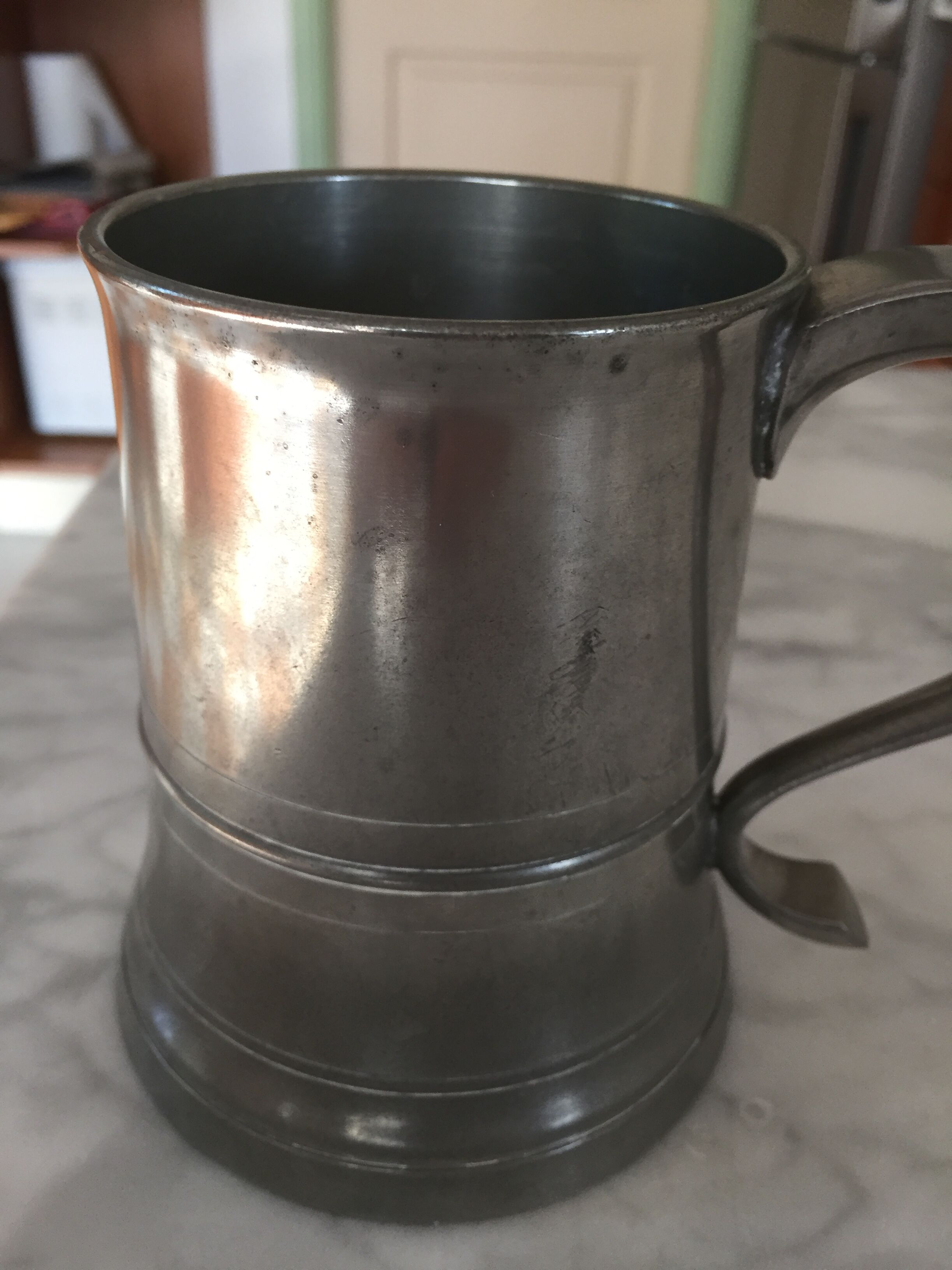 Beer mug in tin