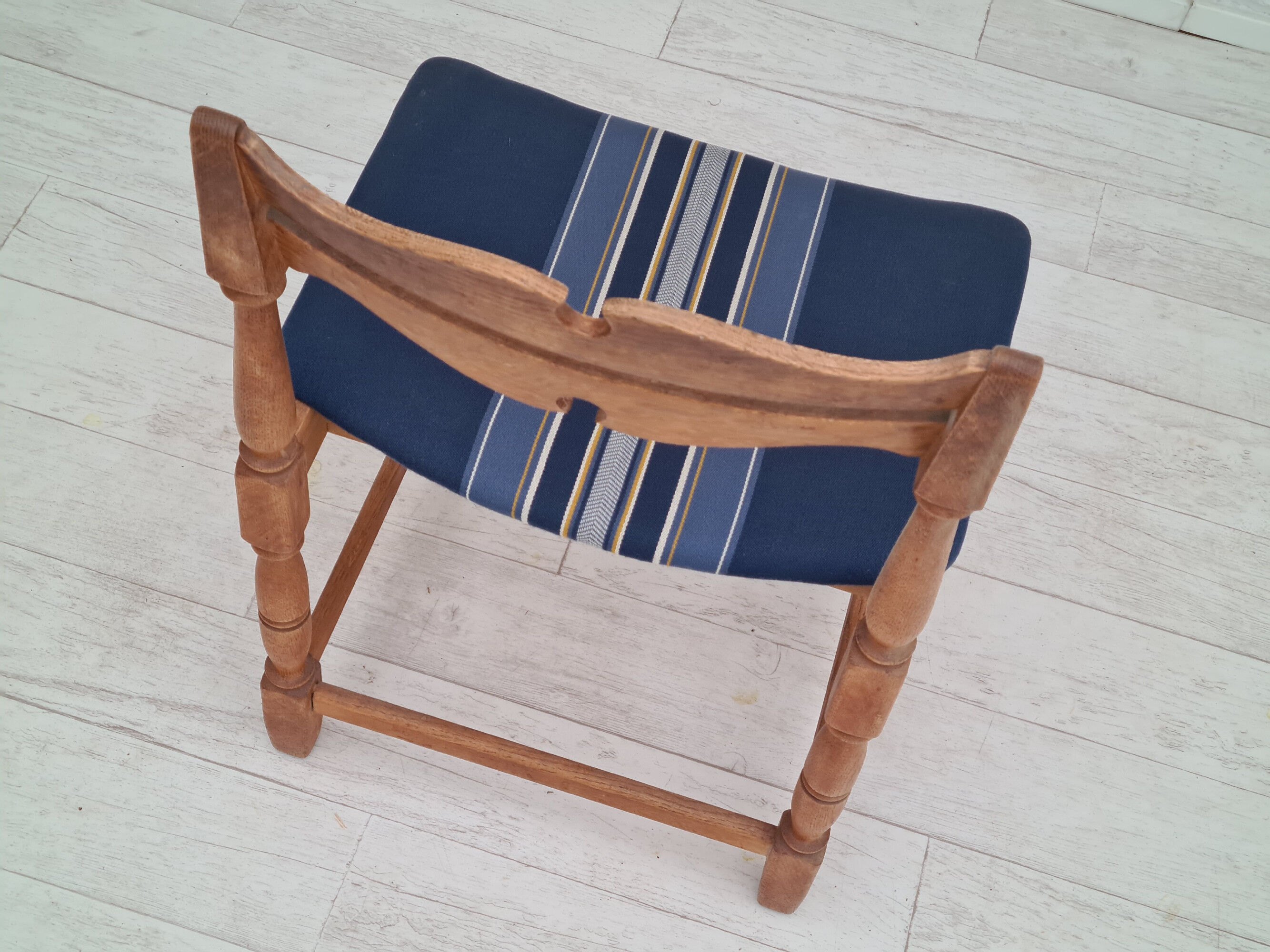 5 chairs in oak wood 1960