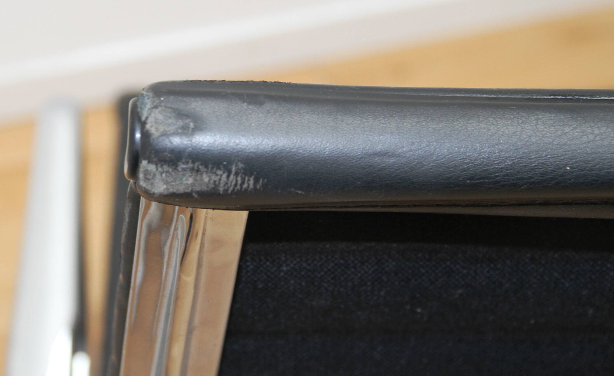 EA124 office chair, Charles & Ray Eames