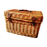 Wicker picnic basket