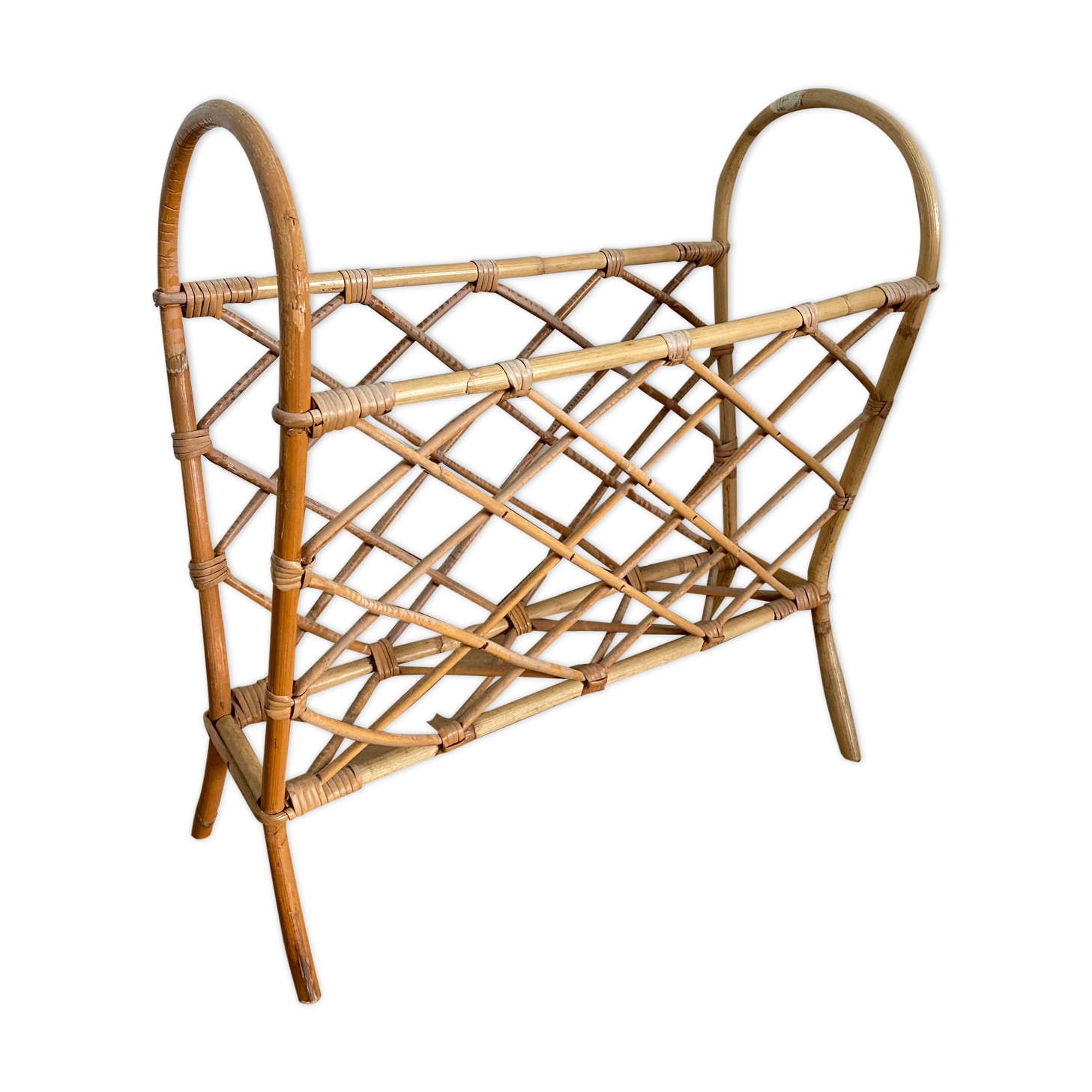 Rattan magazine holder