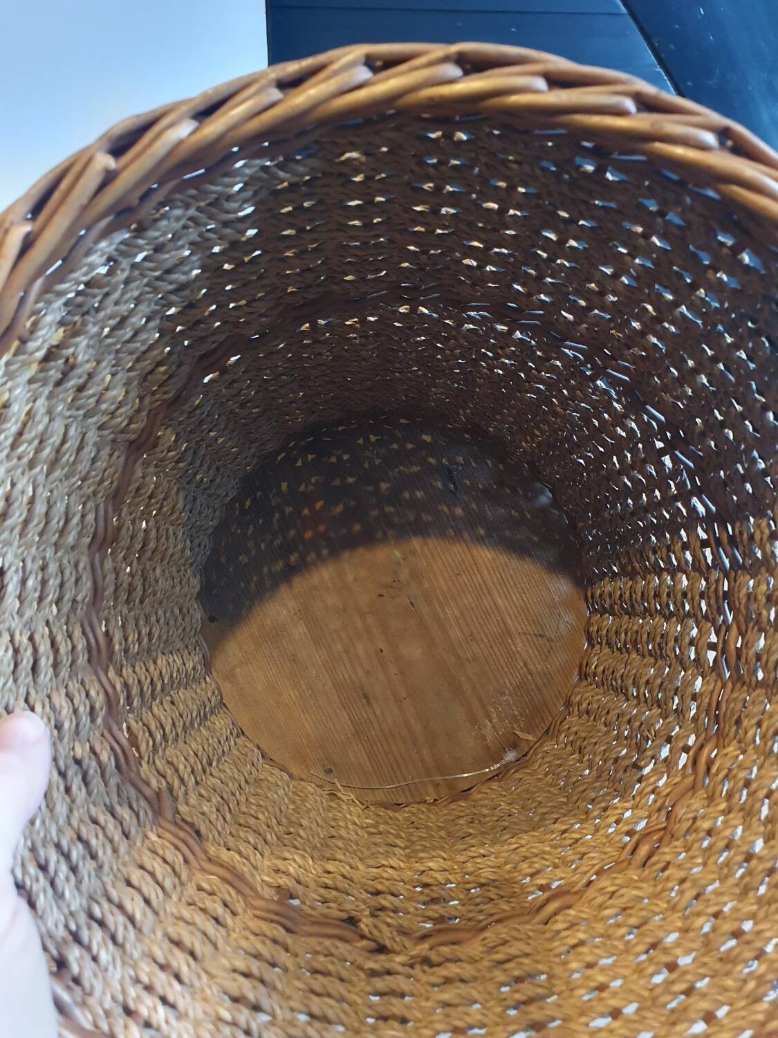 Rattan plant pot