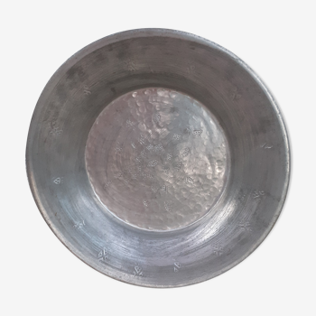 Metal plate