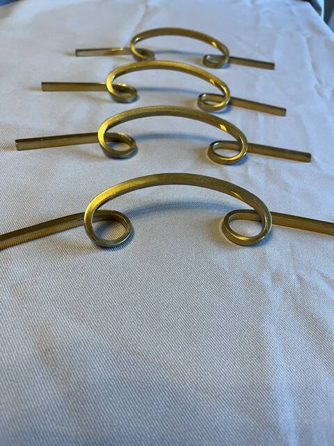 Furniture handles