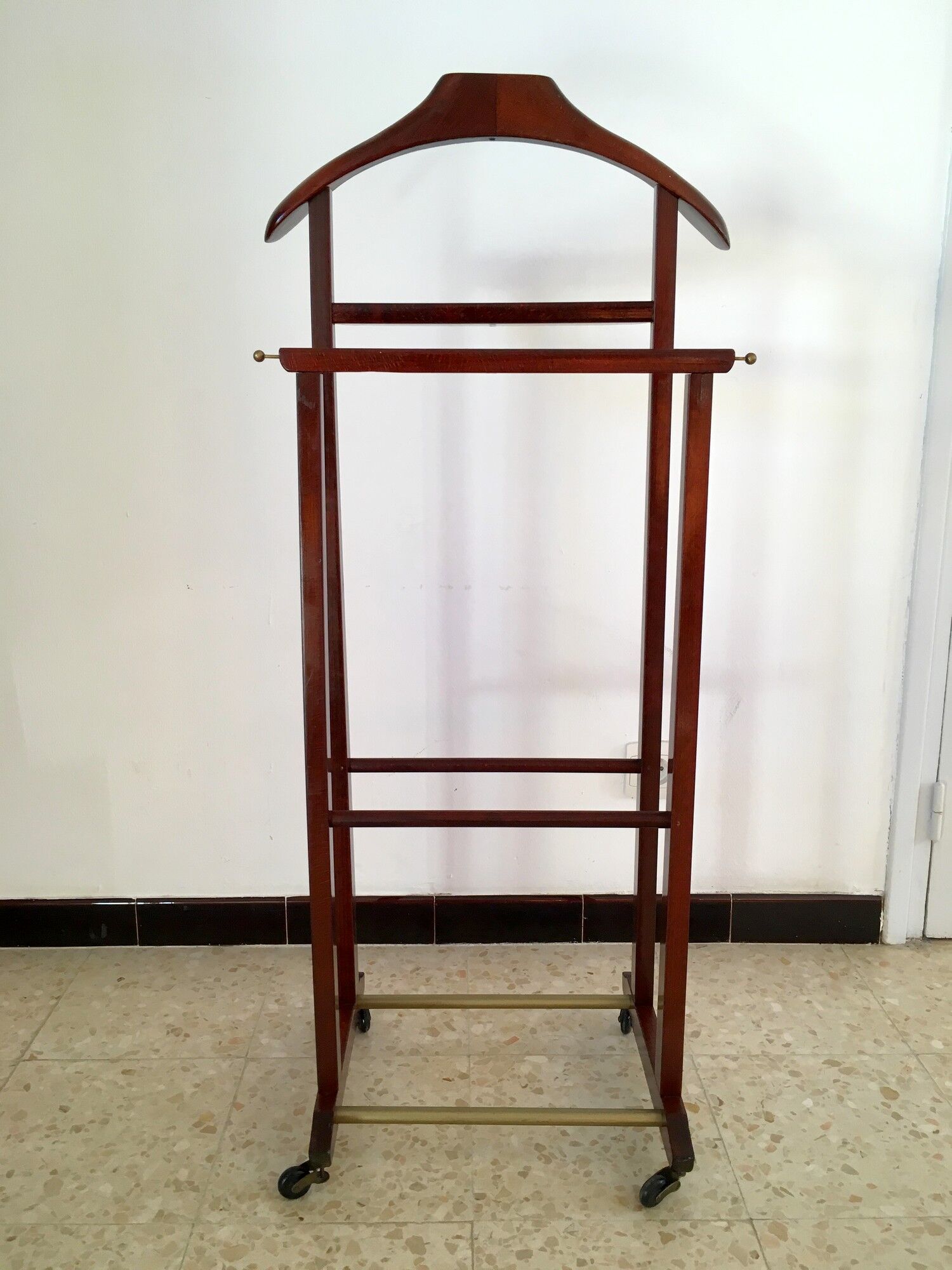 Fratelli Reguitti 60s mahogany vintage Footman