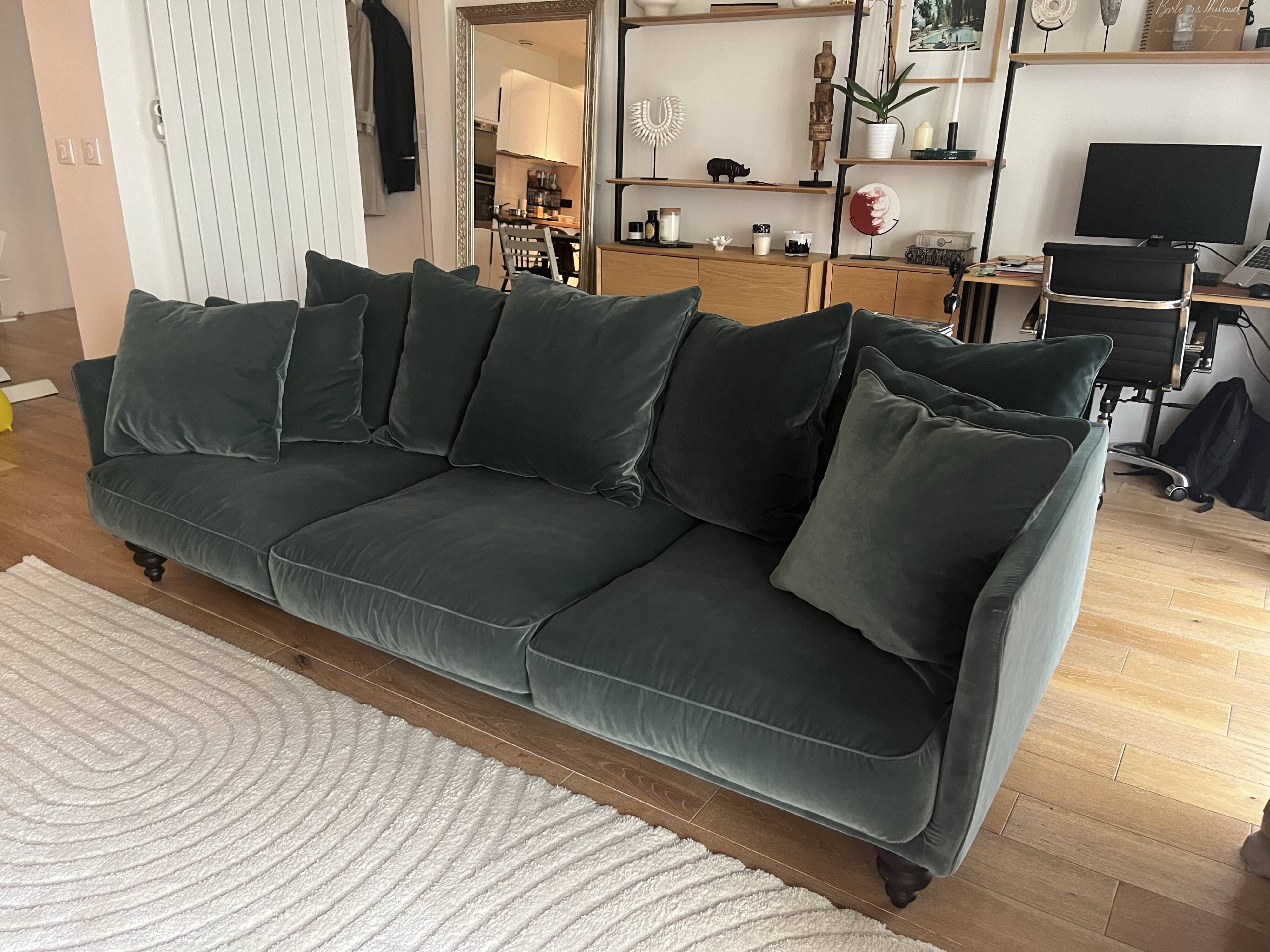 Lazare 5-seater sofa AMPM in cedar green velvet