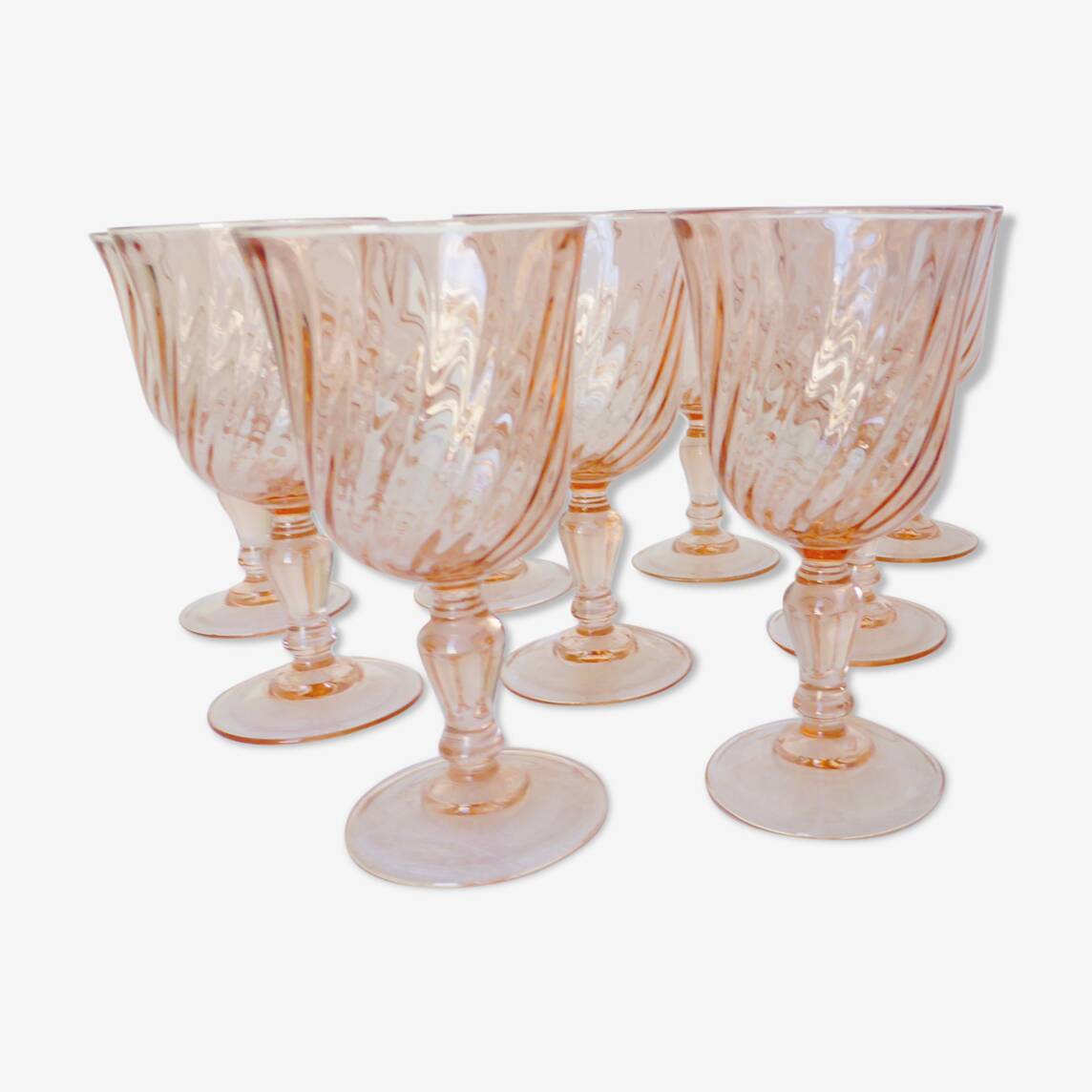 11 Arcoroc Rosaline stemmed glasses in pink glass 2106182