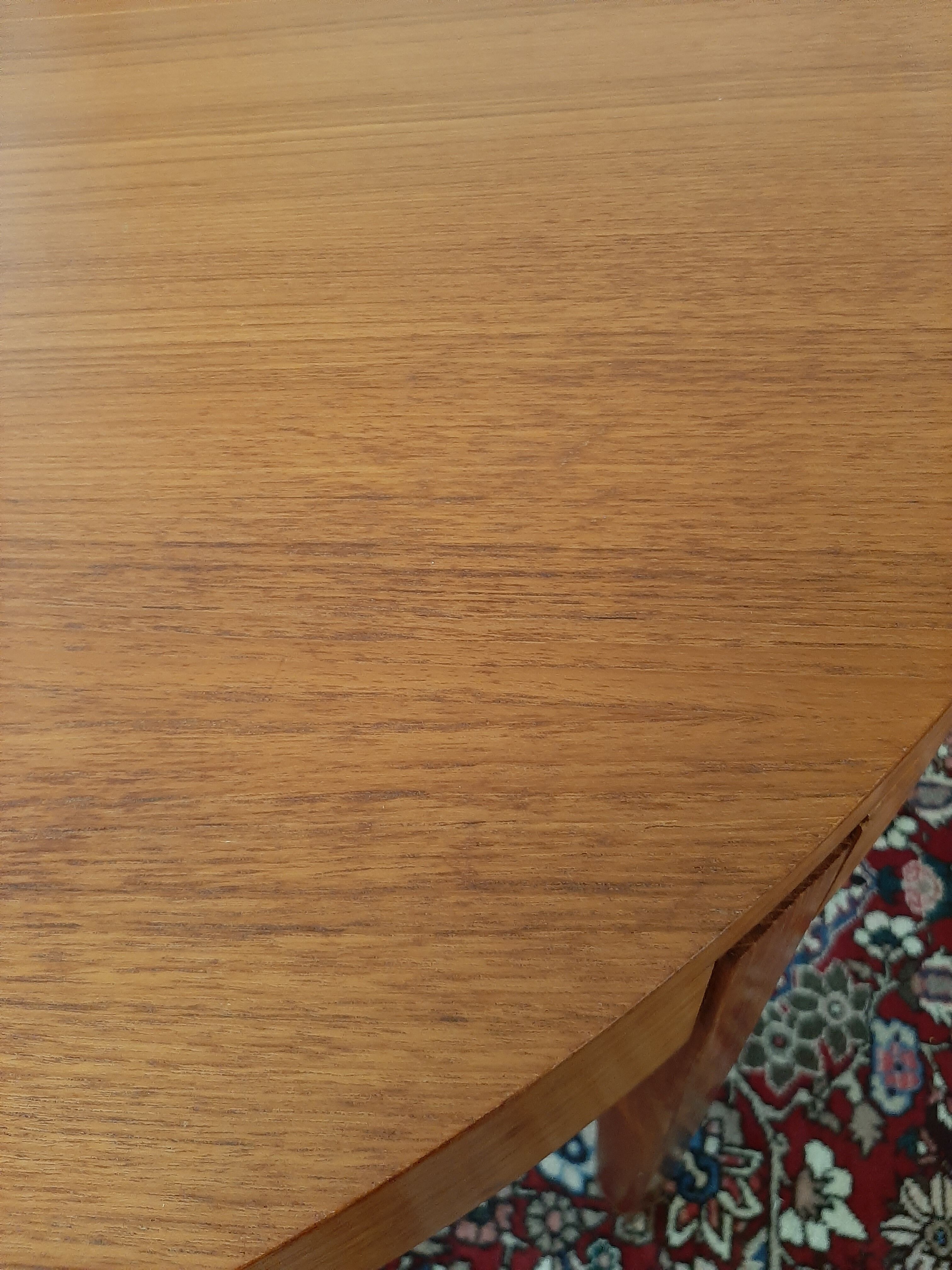 Table ronde extensible scandinave teck vintage