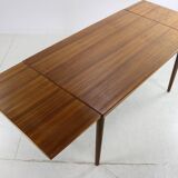 Danish sixties design teakwood extendable dining for Glostrup Møbelfabrik