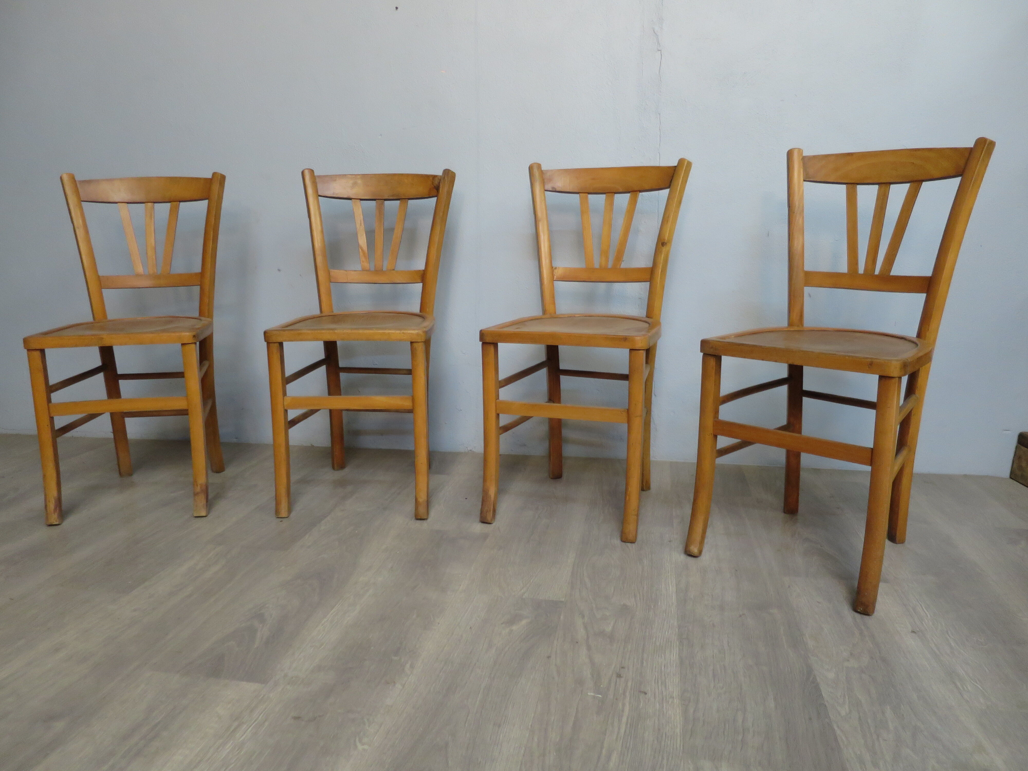 lot de 4 chaises bistrots bois clair années 60