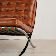 Barcelona chair in leather by Mies van der Rohe, Knoll International