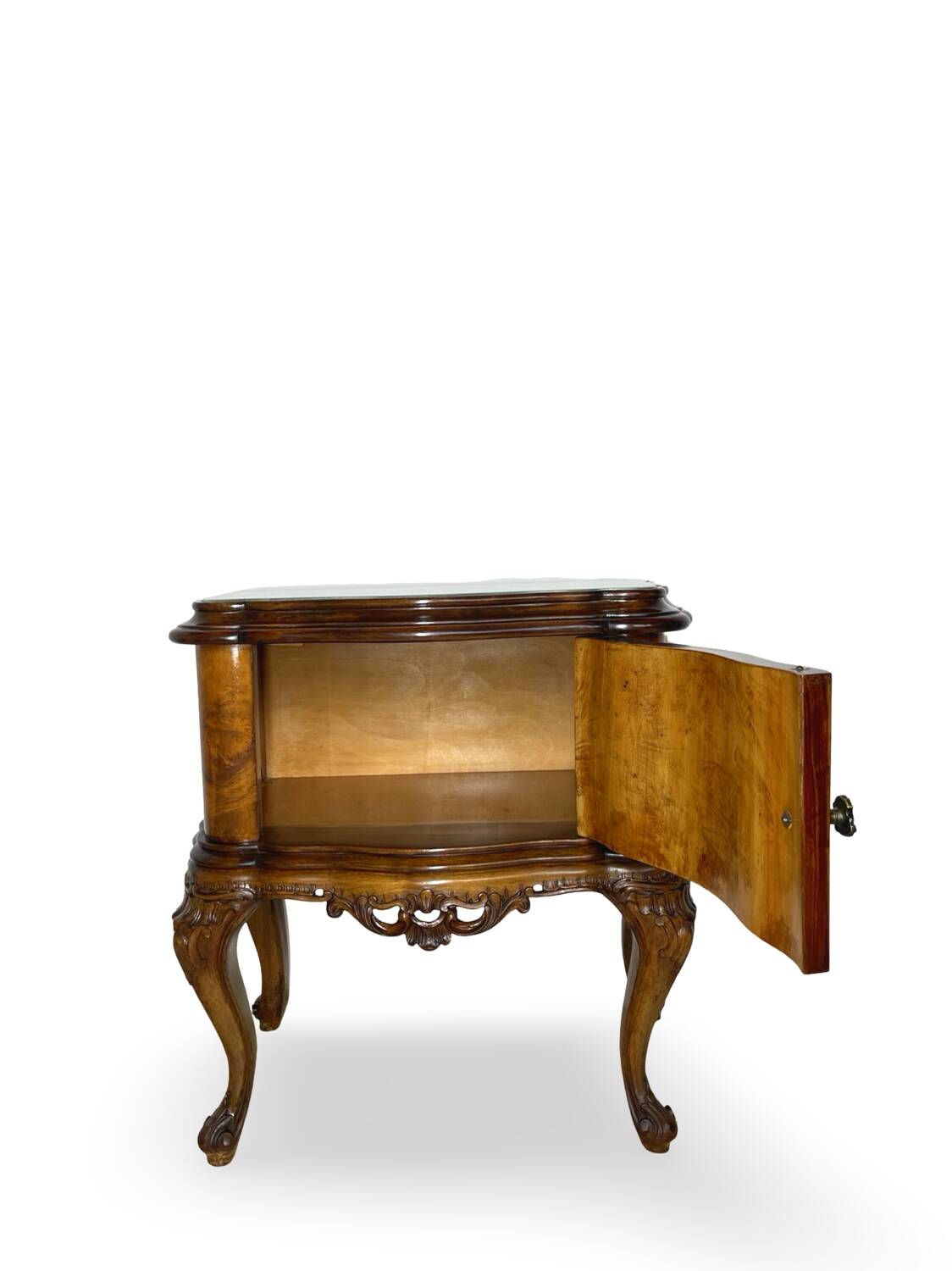 Italian Chippendale bed side tables/nightstands, 1940s/1950s.