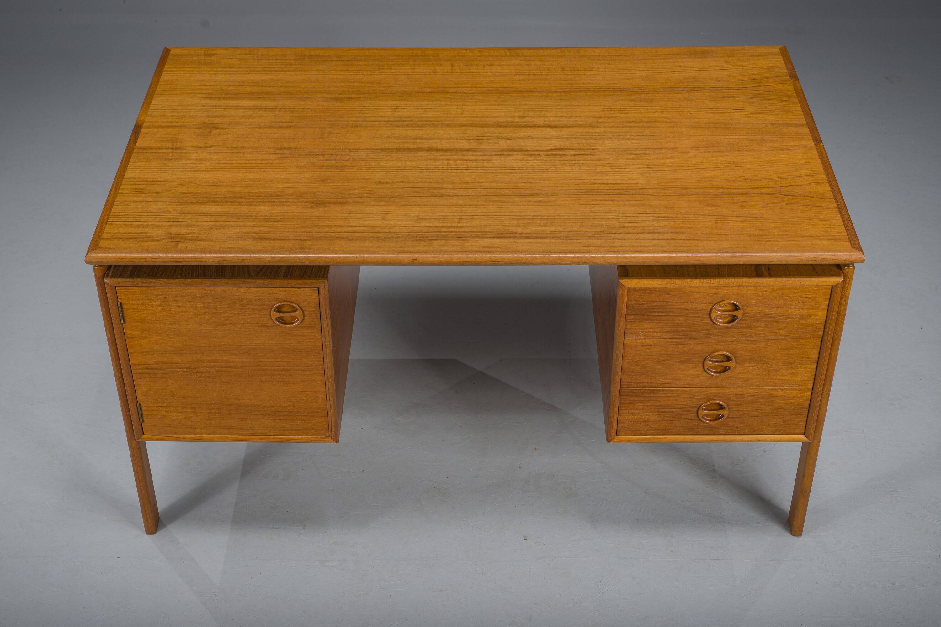 Danish Desk by Arne Vodder for GV Møbler, 1960s