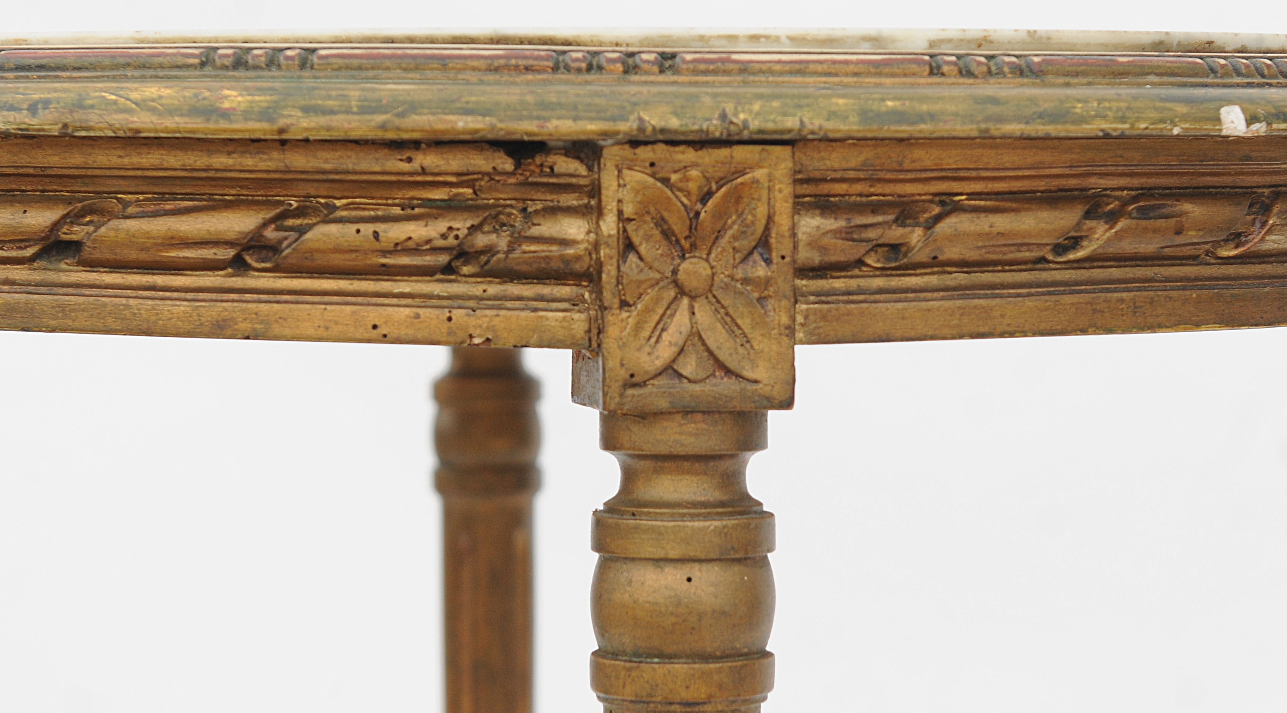 Louis XVI-style gilded wooden healing