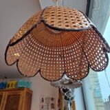 Flower suspension in rattan and wicker