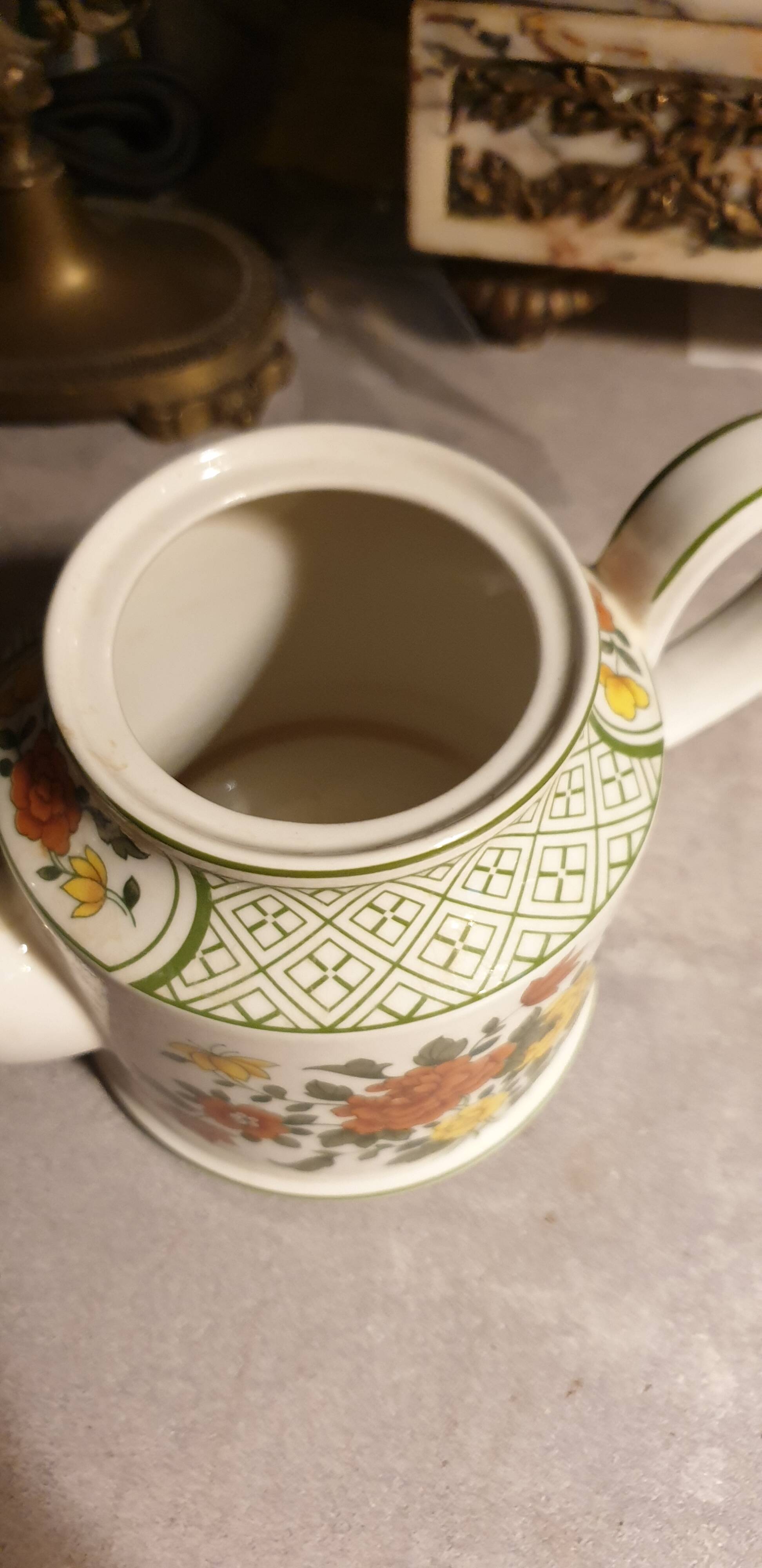 Villeroy and Boch teapot
