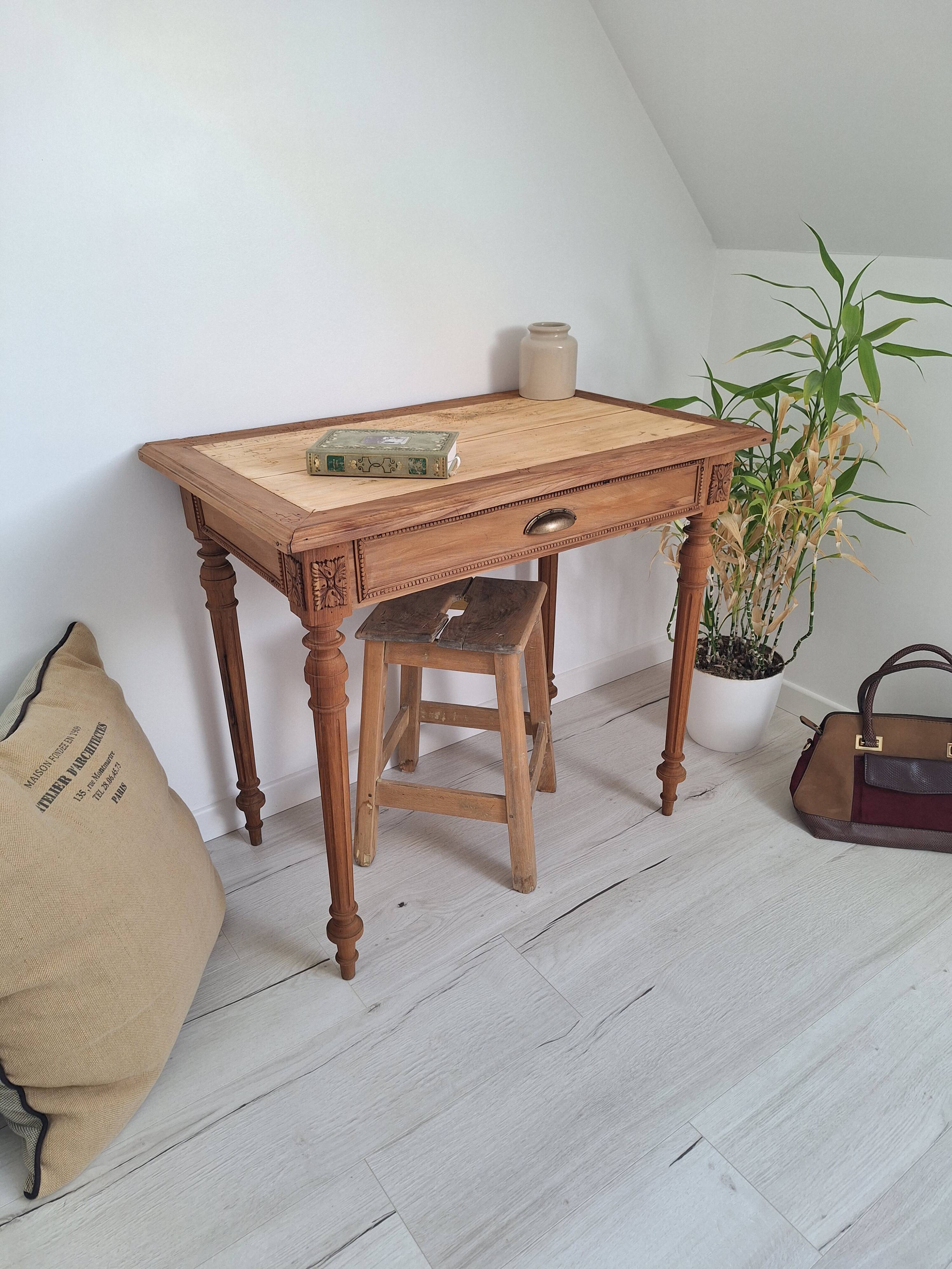 Antique solid wood desk – Late 19th century (1880-1900) – Restored