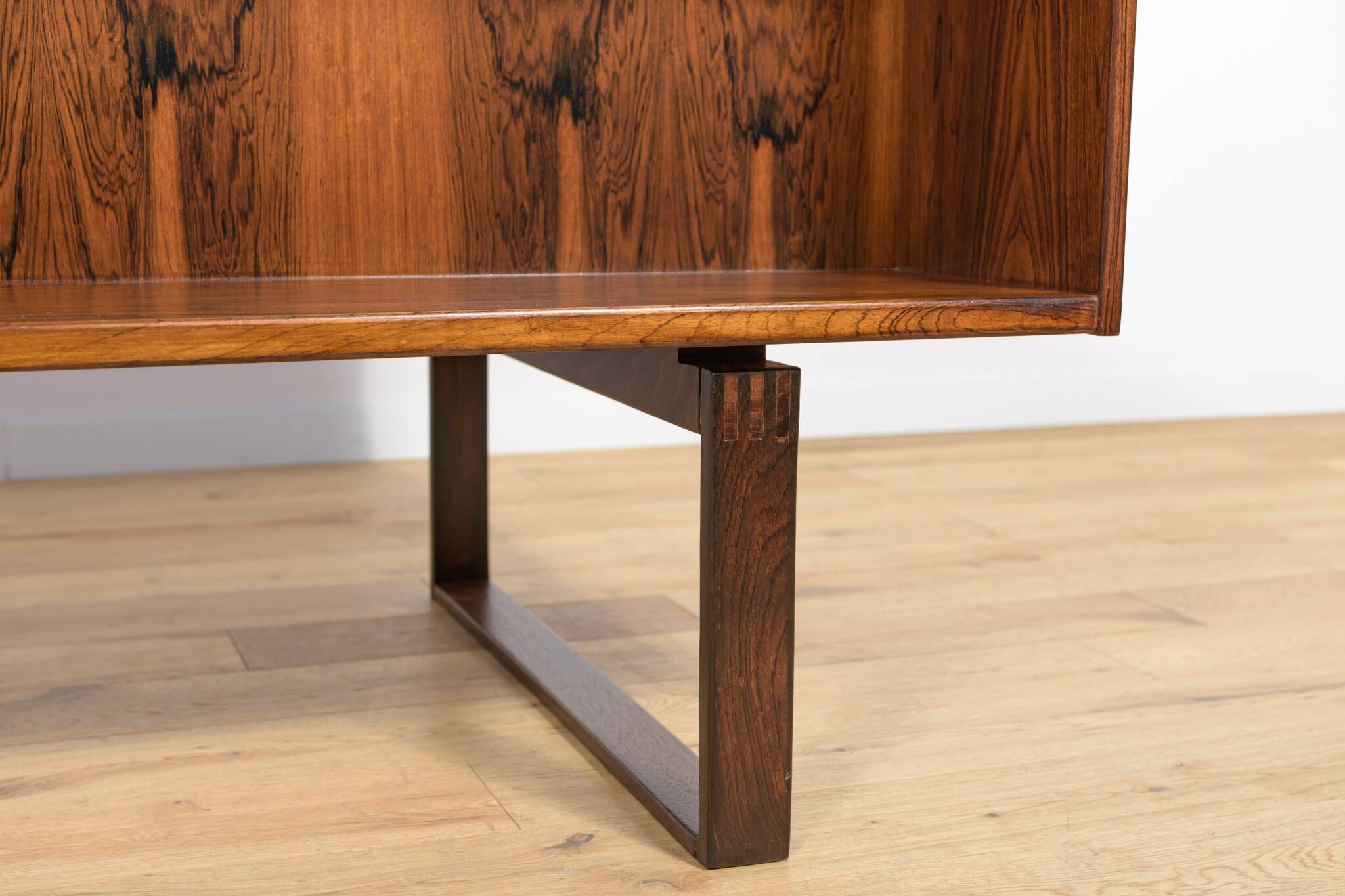 Mid-Century Rosewood Freestanding Desk by Torben Valeur & Henning Jensen for Dyrlund, 1960s