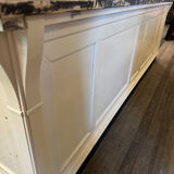 Countertop or loom cabinet with panel drawers