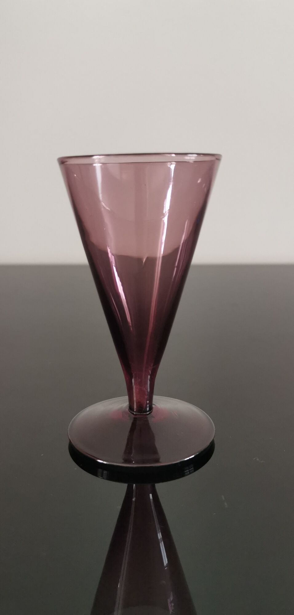 Set of 6 old liquor glasses on mismatched feet