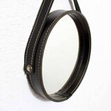 Miroir en cuir de style Adnet