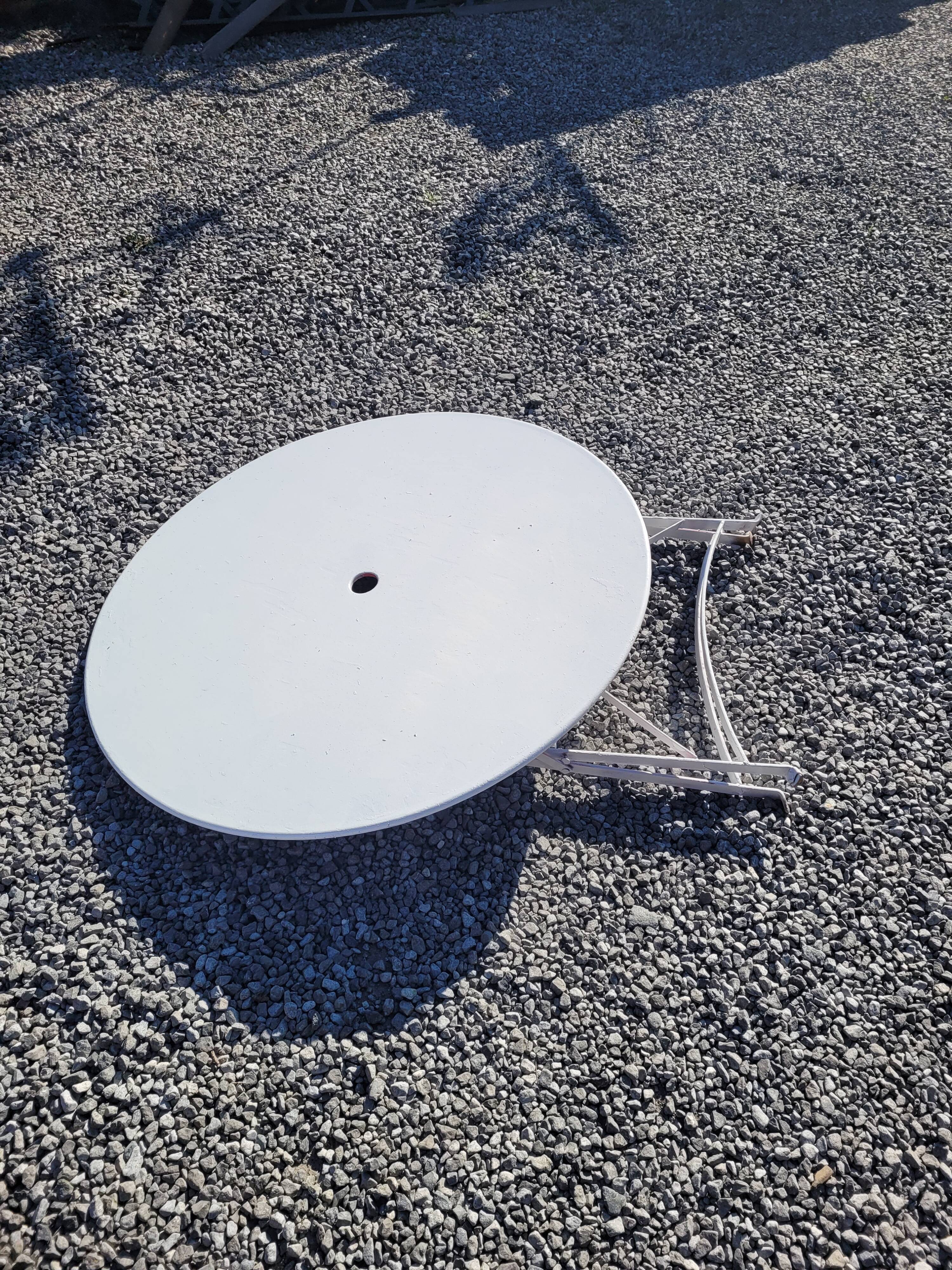 Folding garden table