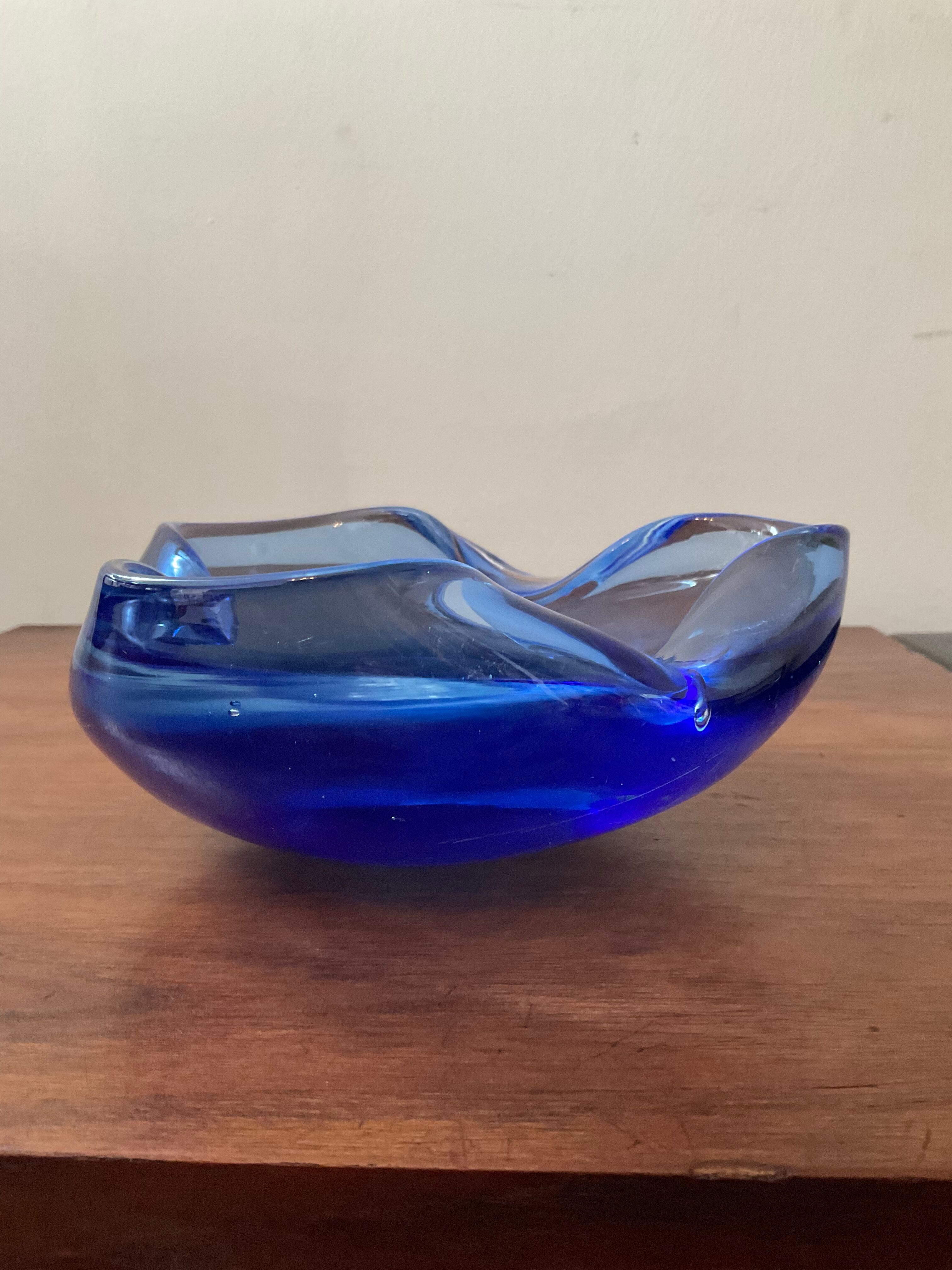 Empty vintage pocket in glass paste