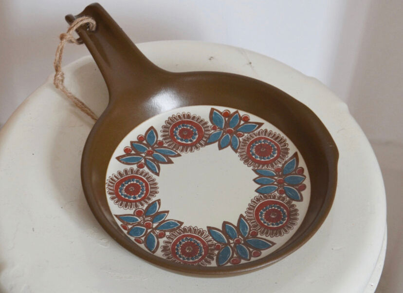 Scandinavian pan with painted floral patterns, vintage, never used