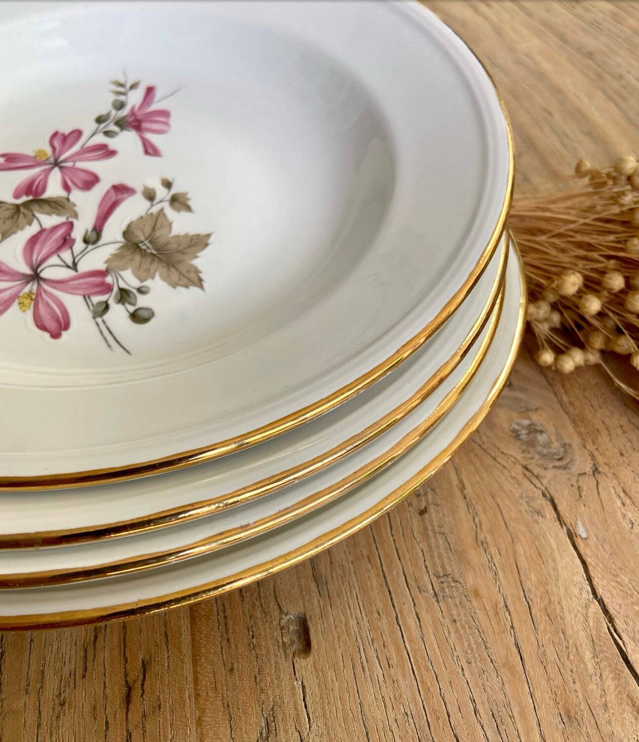 4 Boch La Louvière Belgium soup plates