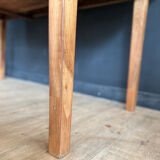 Farm table