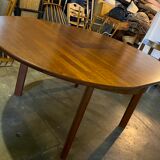 Scandinavian table