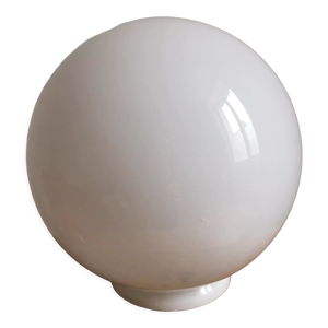 Globe sphérique en opaline - blanche
