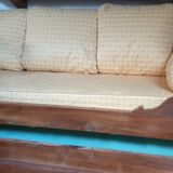 Bench bed