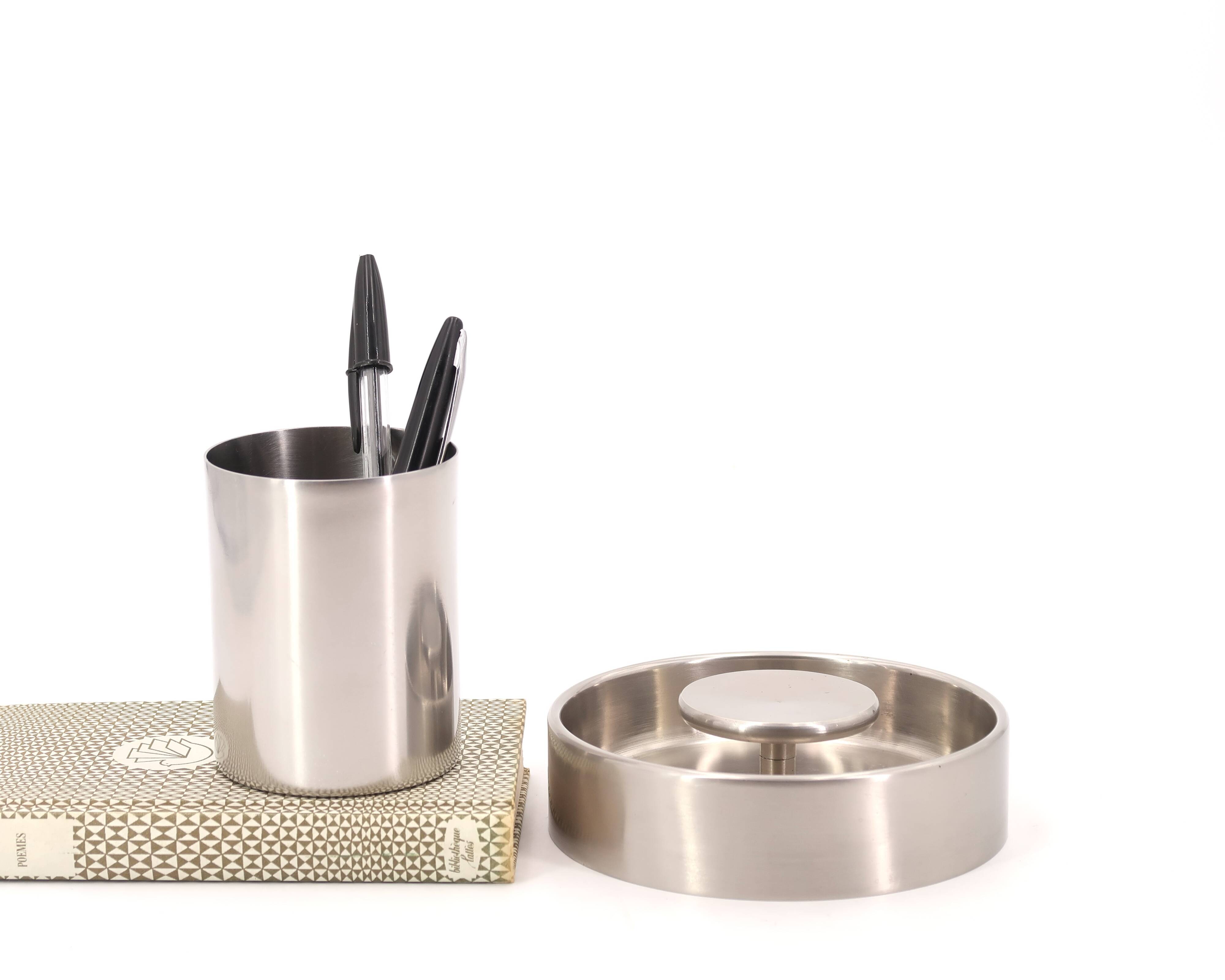 Tecno Design round steel ashtray, 70s