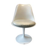 Saarinen chair