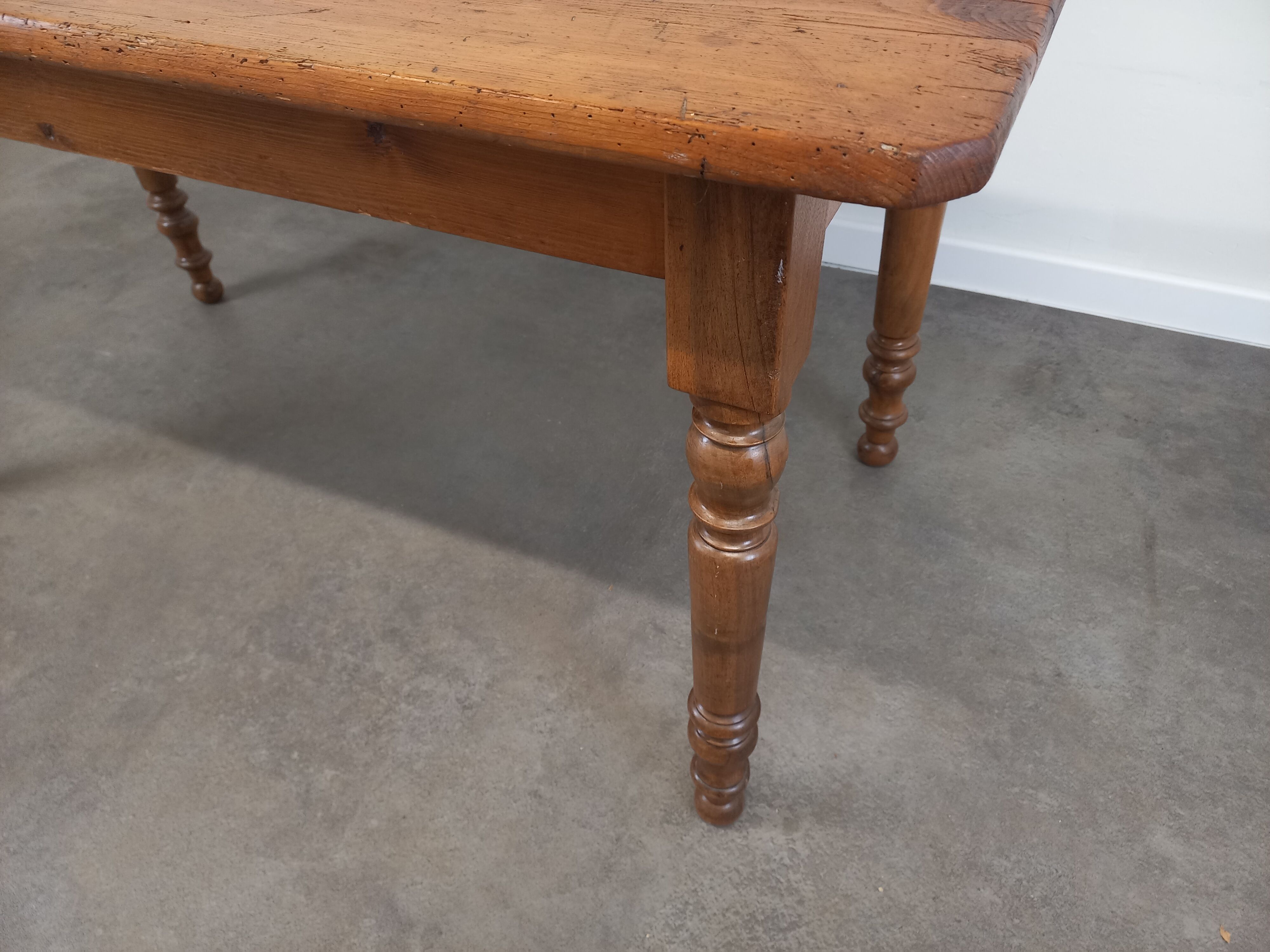 Farm table 140 cm